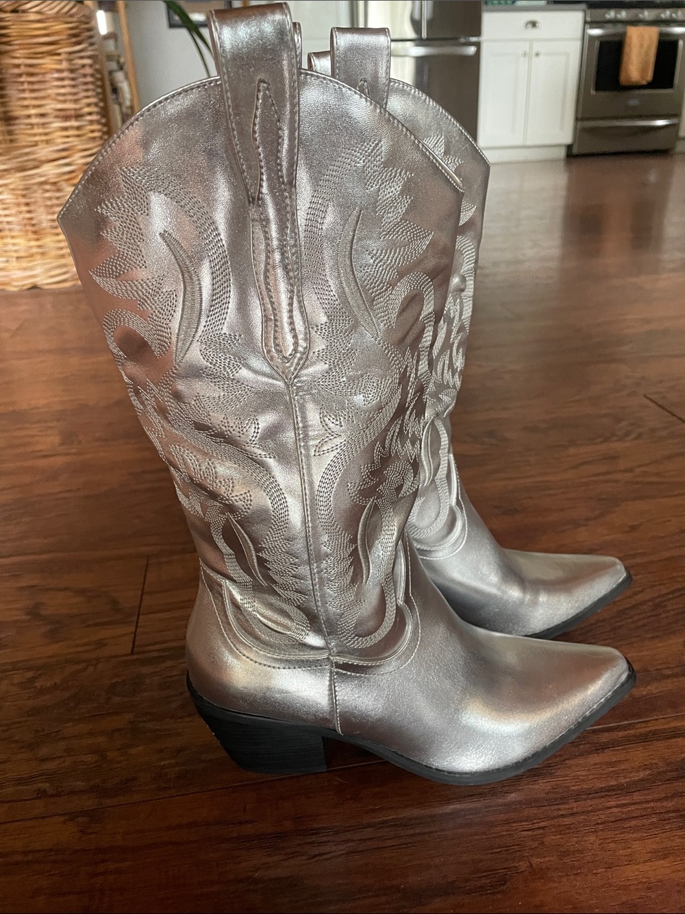 Metallic Silver Western Boot - Brand Unlisted